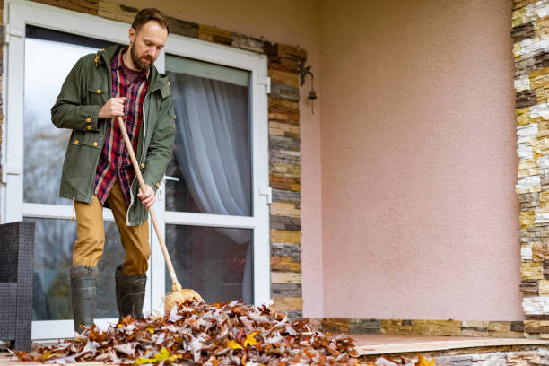 Best Garage Cleanout Services  in Honaunau Napoopoo, HI